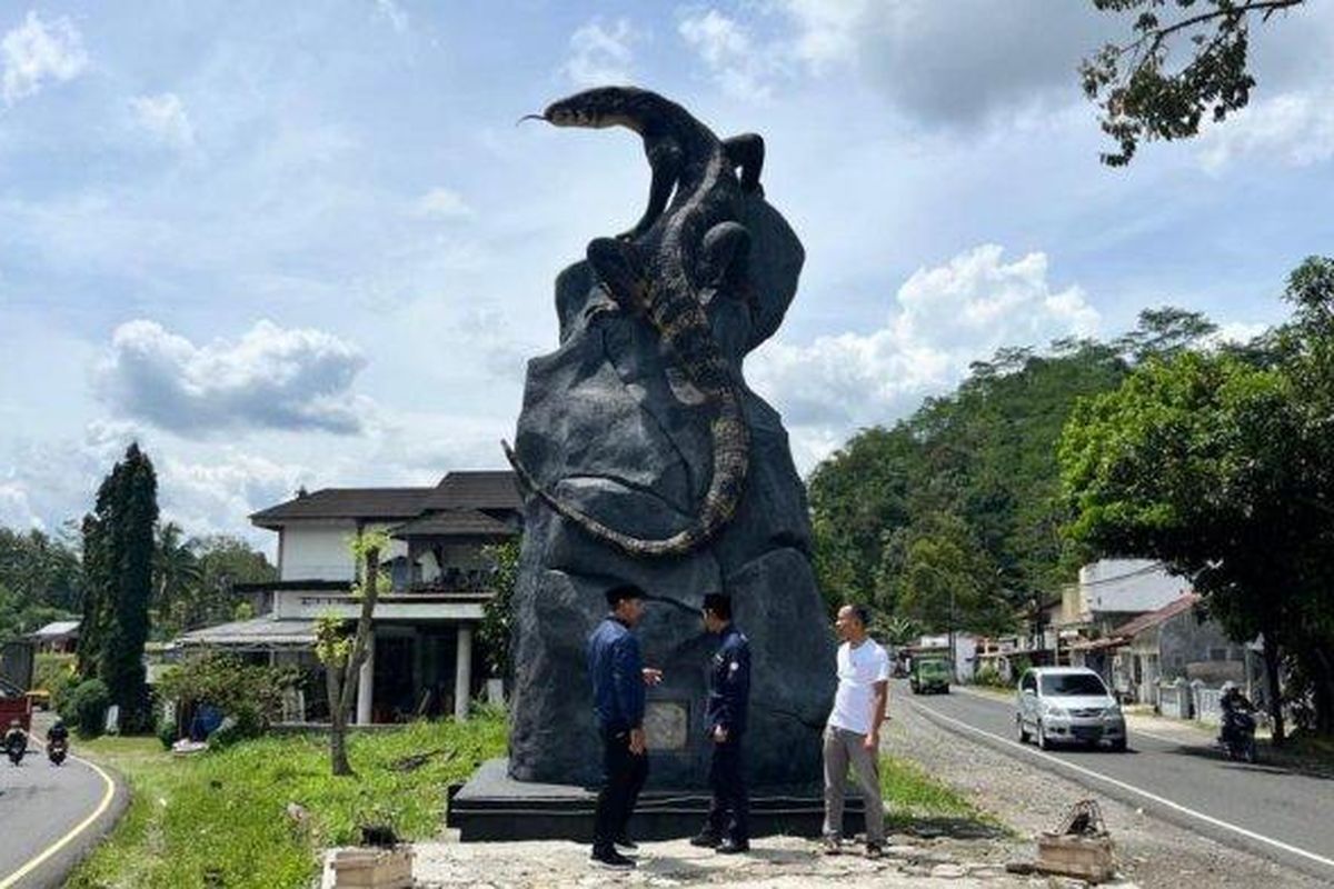 Read more about the article Viral ! Tugu Kota Wonosobo yang Realistis dengan anggaran 50 juta