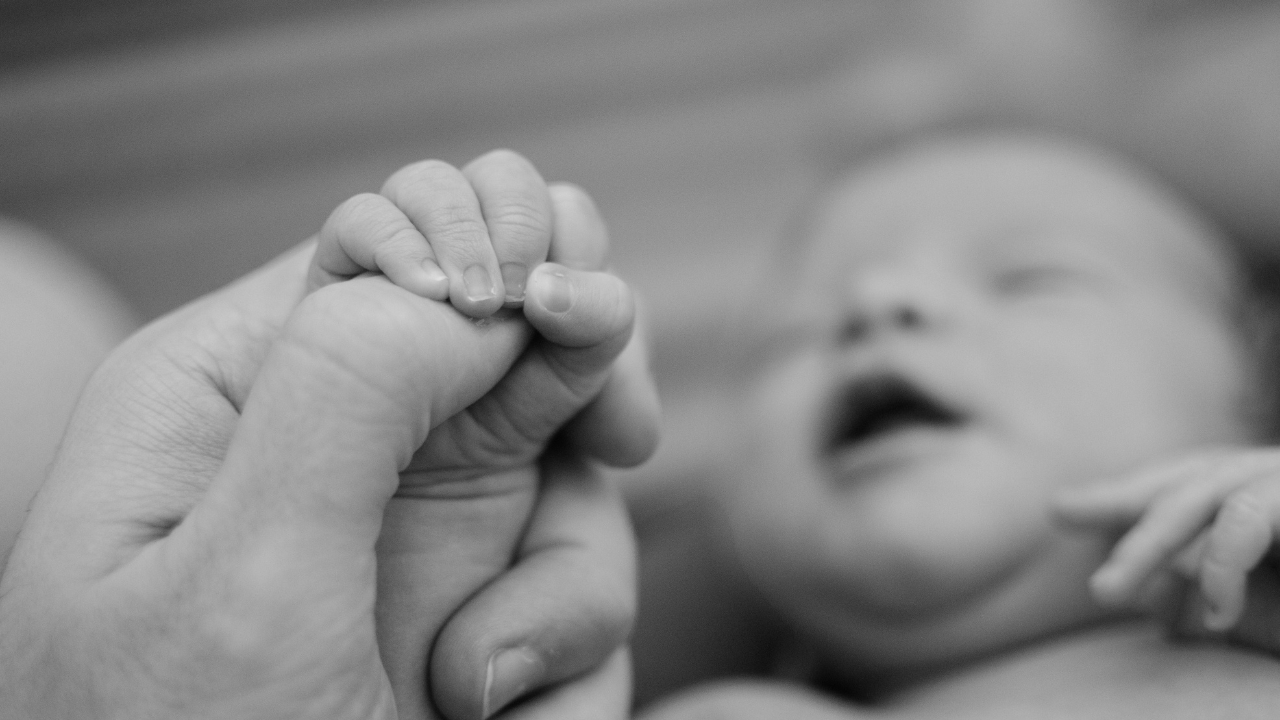Read more about the article Kasus Tragis: Mayat Bayi Ditemukan dalam Paket Gosend di Medan