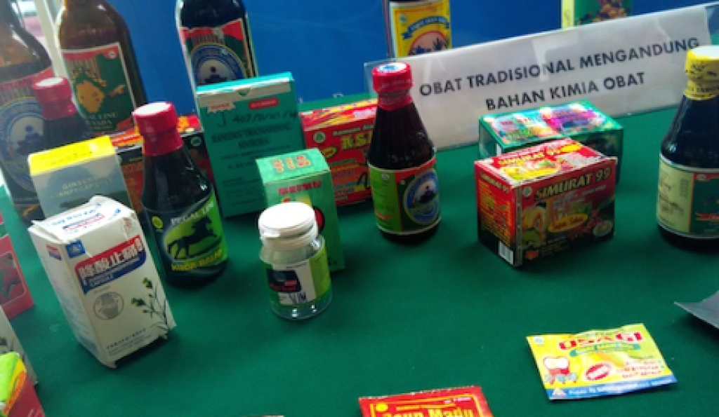Read more about the article BPOM Ungkap Jamu Oplosan Berbahan Kimia Berbahaya: 100 Ribu Produk Disita
