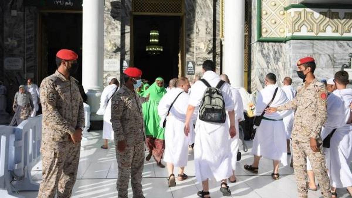 Read more about the article Arab Saudi Usir 205 Ribu Jemaah Haji Ilegal Jelang Puncak Haji 2025, 415 Agen Haji Palsu Digerebek