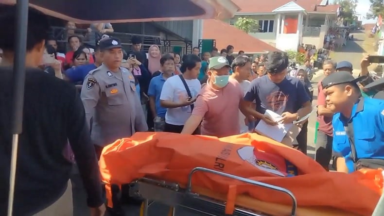 Read more about the article Seorang gadis diduga ODGJ membunuh ibu kandungnya saat sedang shalat