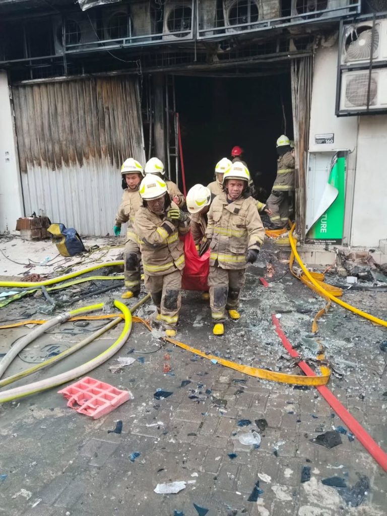 Kebarakan Gedung di Cempaka Putih, Tujuh Orang Tewas