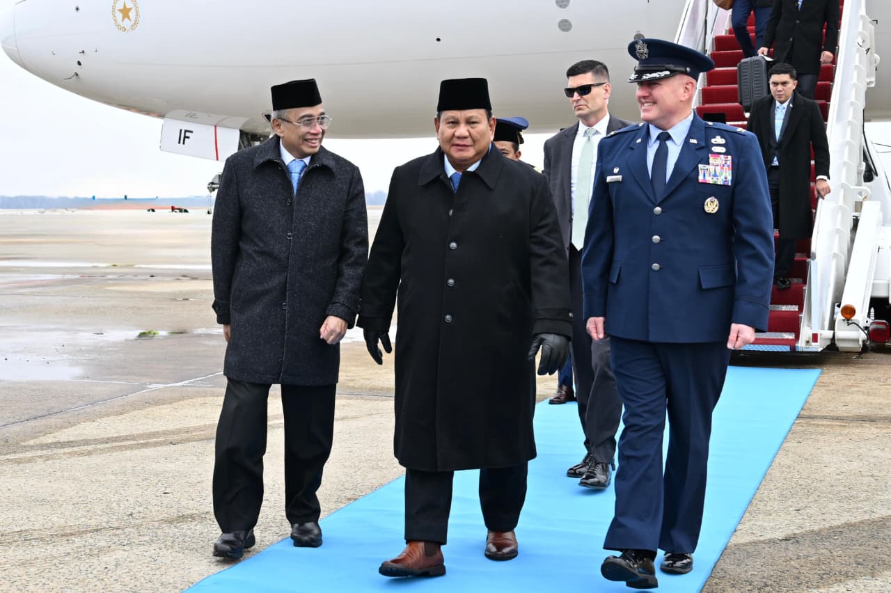 Read more about the article Presiden Prabowo Tiba di Amerika untuk Pertemuan Bilateral dengan Presiden Amerika Donald Trump