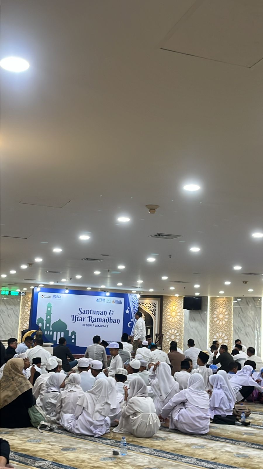 Read more about the article BRI Regional 7/Jakarta 2 Gelar Santunan dan Buka Puasa Bersama Anak Yatim