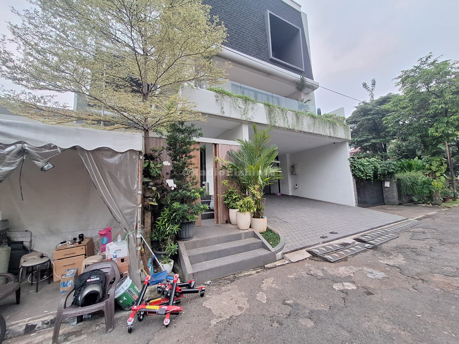 Read more about the article Anggota BPK Haerul Sales Meninggal Dunia Usai Kebakaran di Rumahnya di Jakarta