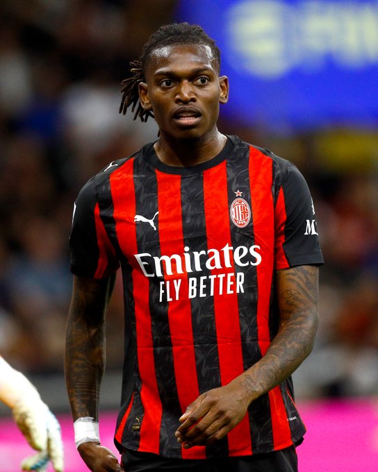 Read more about the article Rafael Leao Berikan Isyarat Tinggalkan AC Milan, Ingin cari Tantangan Baru